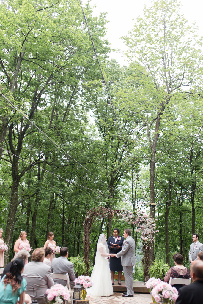 The Grand Barn at the Mohican, The Cannons Photography, thecannonsphotography.com, cannon candids photography is now the cannons, Northeast Ohio wedding venue, Northeast Ohio wedding photographer, Akron Ohio Photographer