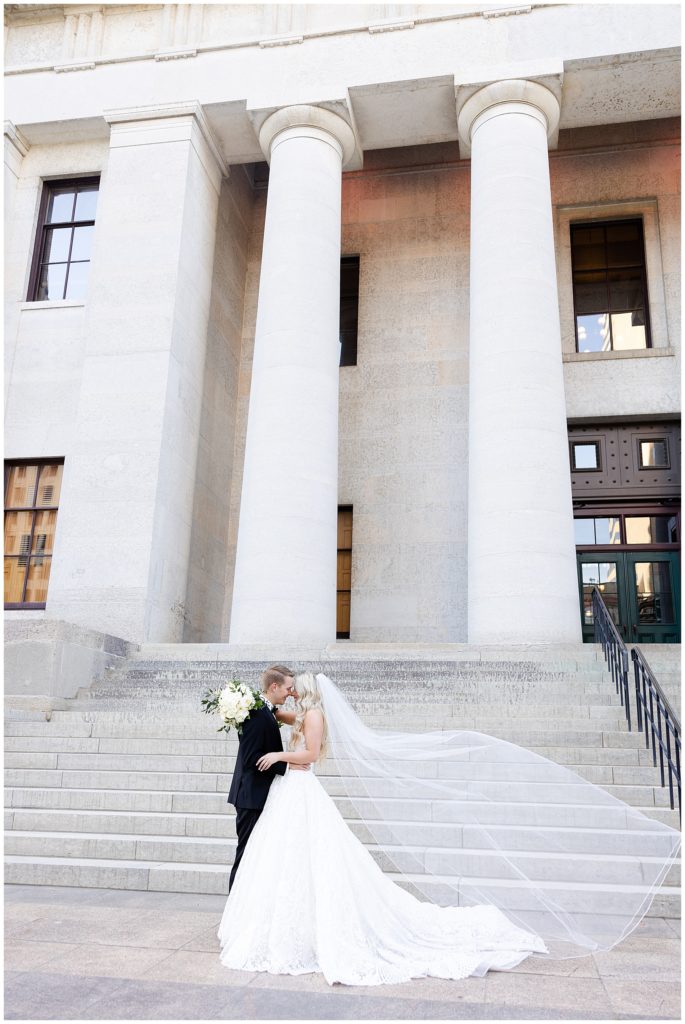Ohio Statehouse Bride and Groom Wedding